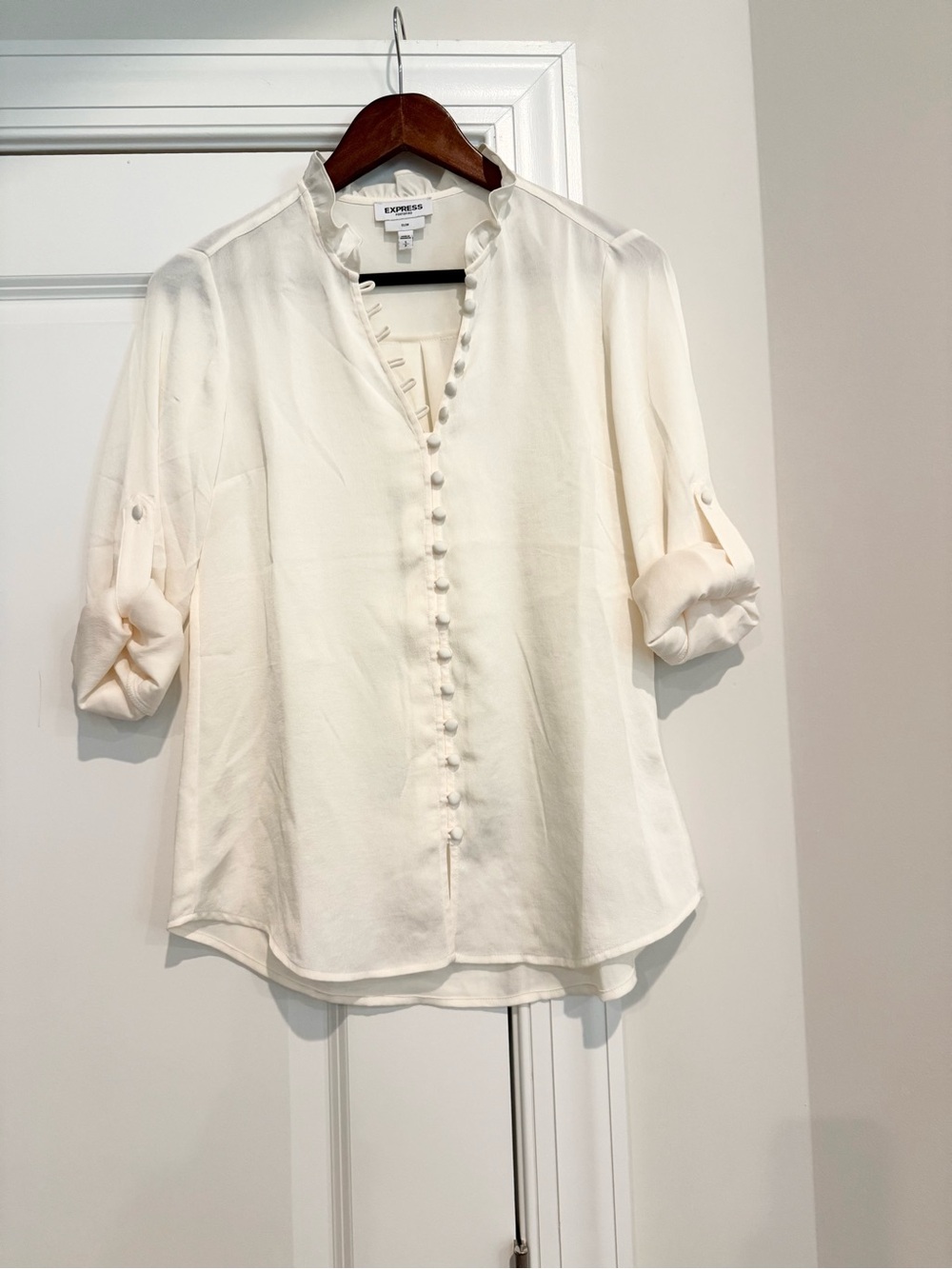 NWOT Express Cream Ruffle-Trim Portofino Slim Fit Blouse